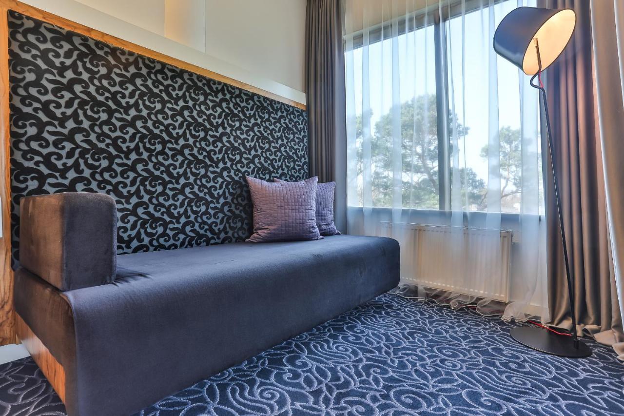 Palanga Life Balance Spa Hotel Exterior photo A sofa bed