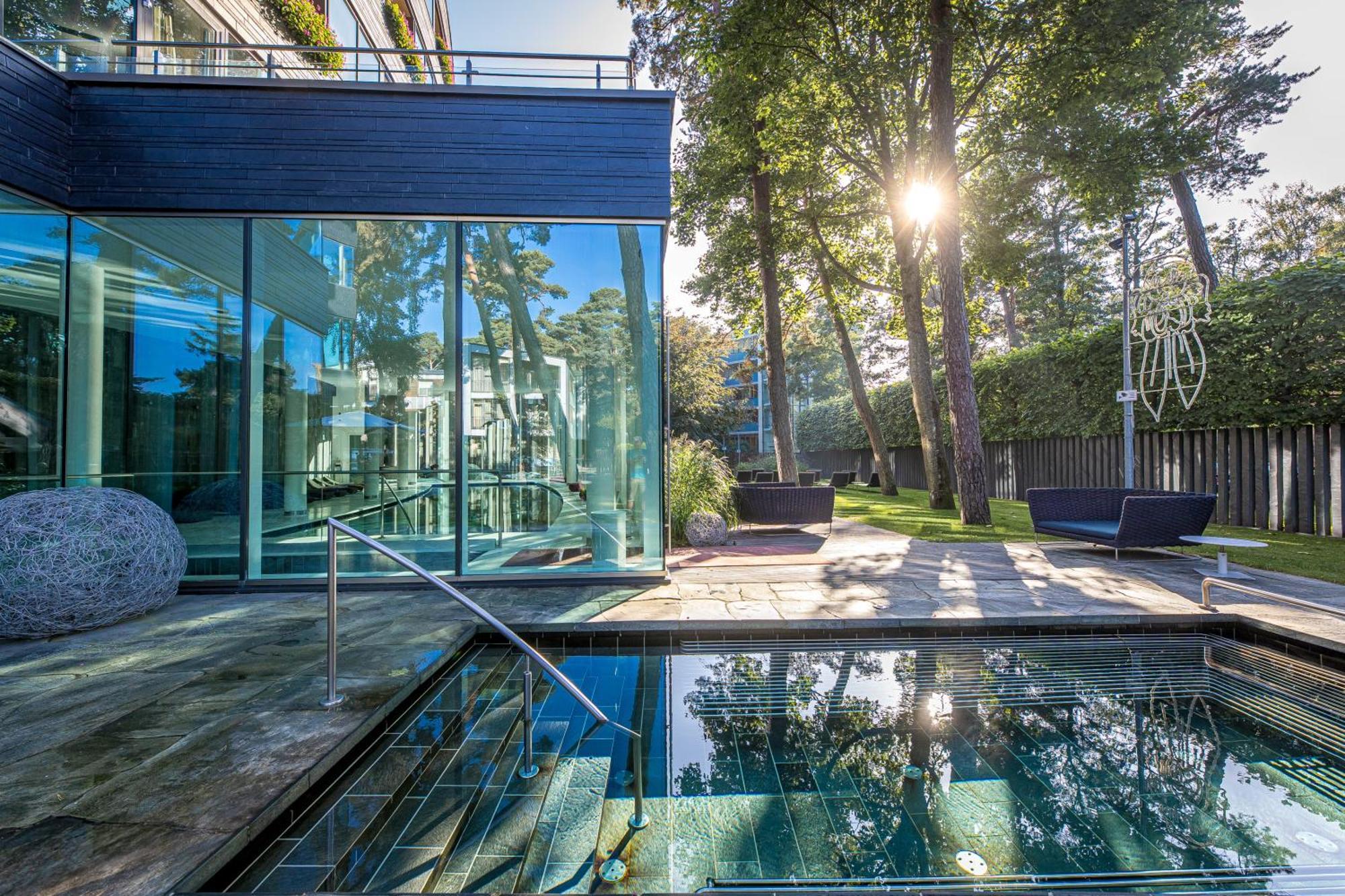 Palanga Life Balance Spa Hotel Exterior photo The swimming pool at the residence