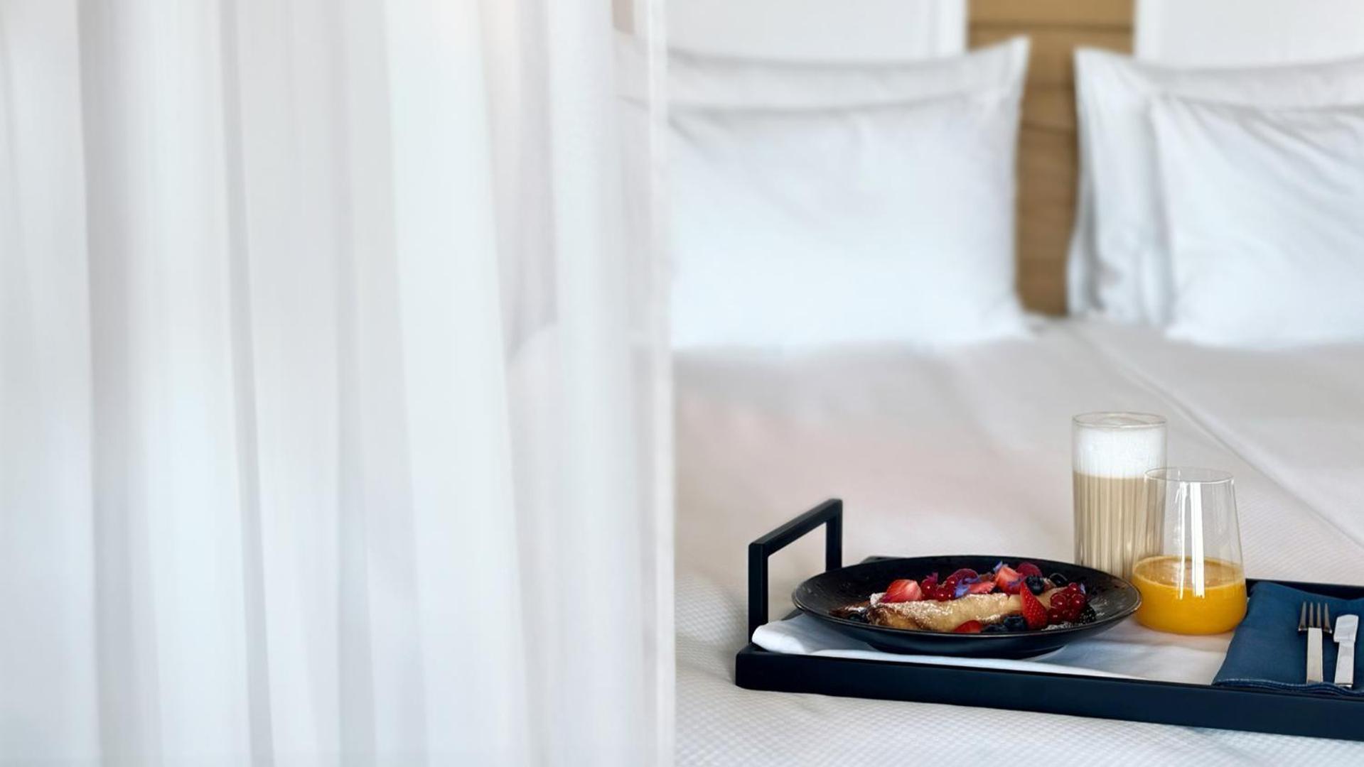 Palanga Life Balance Spa Hotel Exterior photo Room service